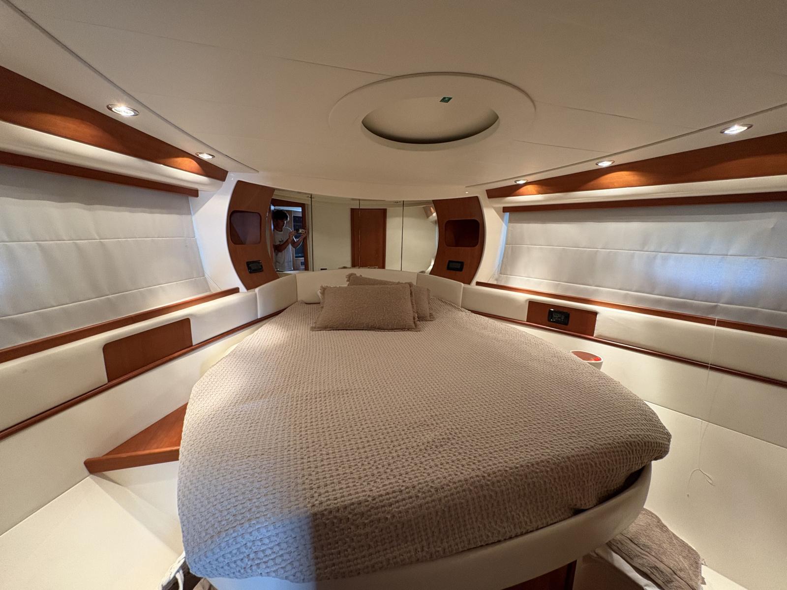Pershing 50