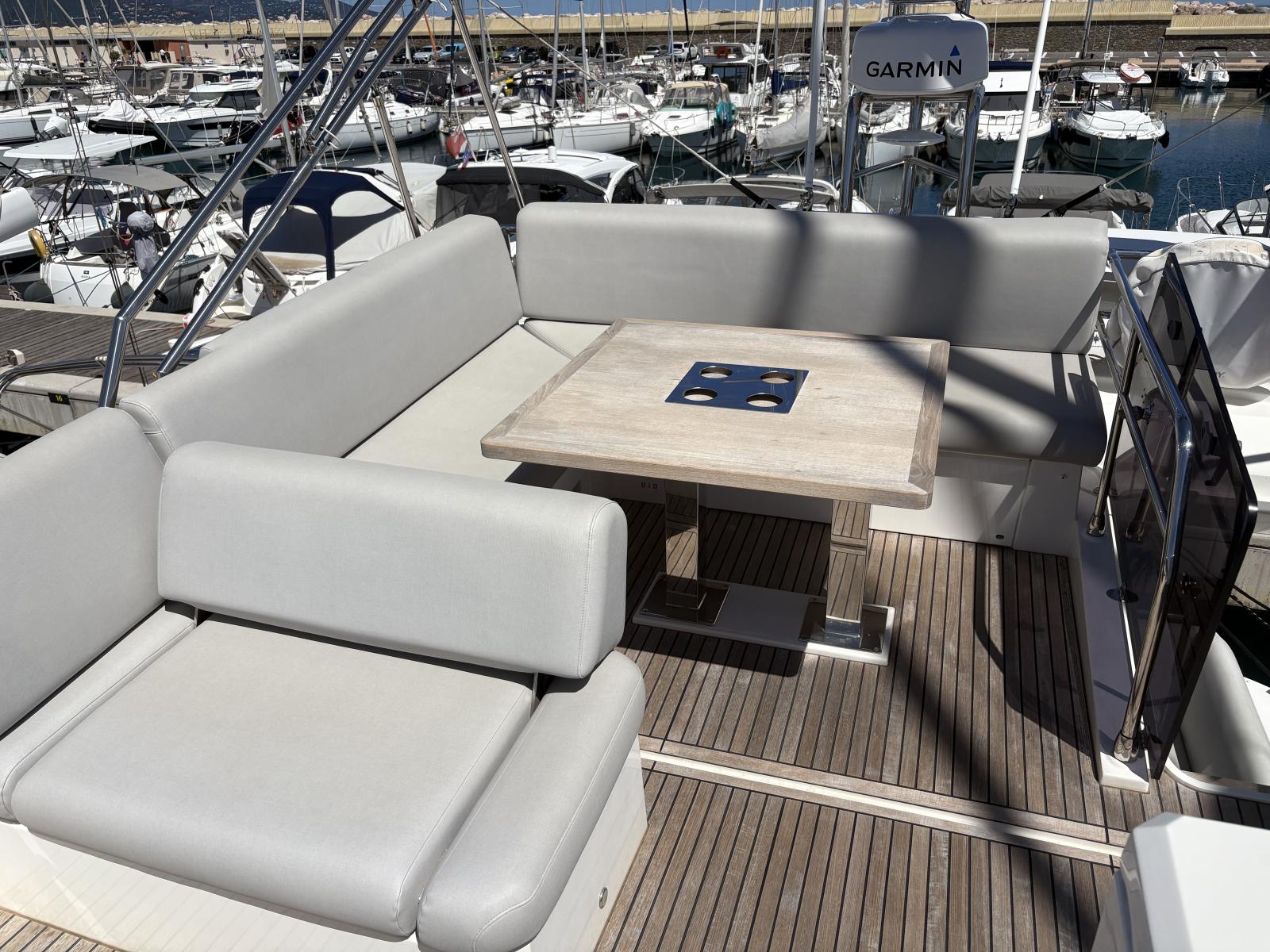 Jeanneau Prestige 520 Fly